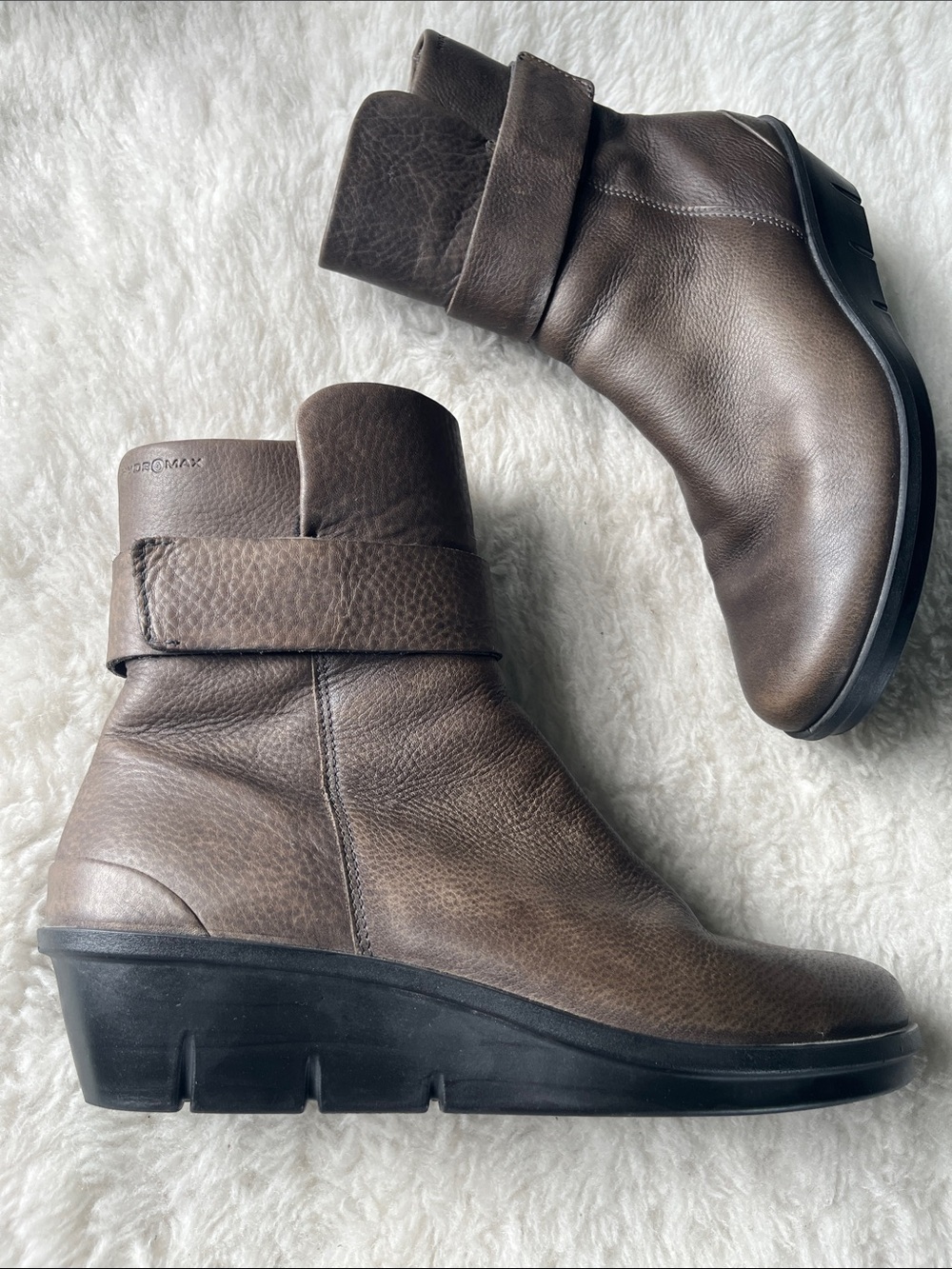 ECCO Skyler Hydromax taupe leather ankle strap wedge bootie sz 11 EU 42